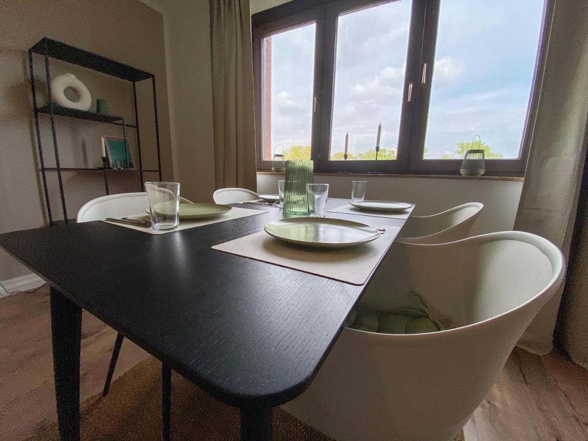 Schoene Wohnung Mit Rheinblick/Duesseldorf/Neuss/Messe Eksteriør bilde