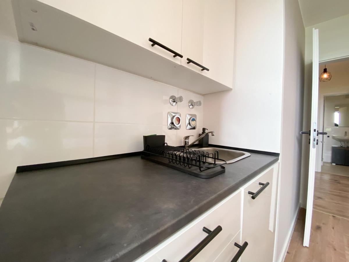 Schoene Wohnung Mit Rheinblick/Duesseldorf/Neuss/Messe Eksteriør bilde