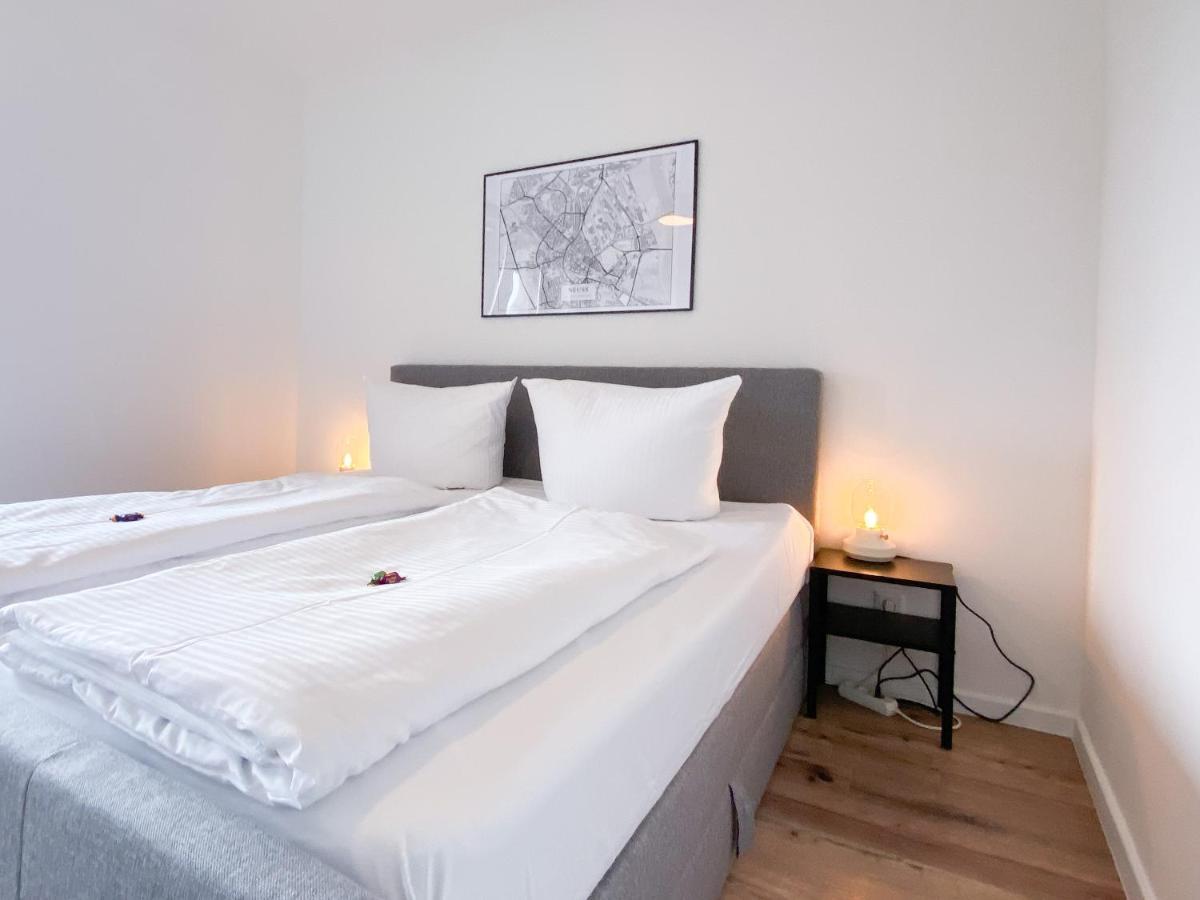 Schoene Wohnung Mit Rheinblick/Duesseldorf/Neuss/Messe Eksteriør bilde